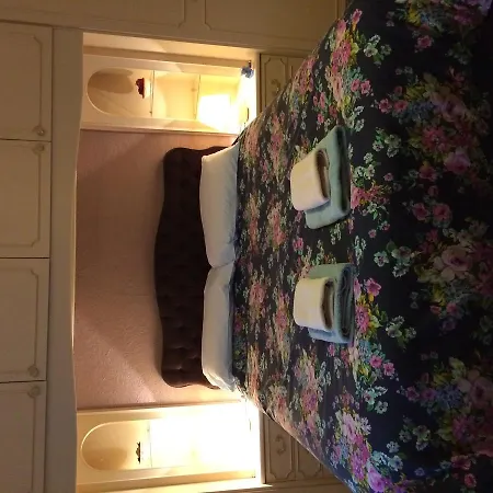 The Crown Hotel 3*